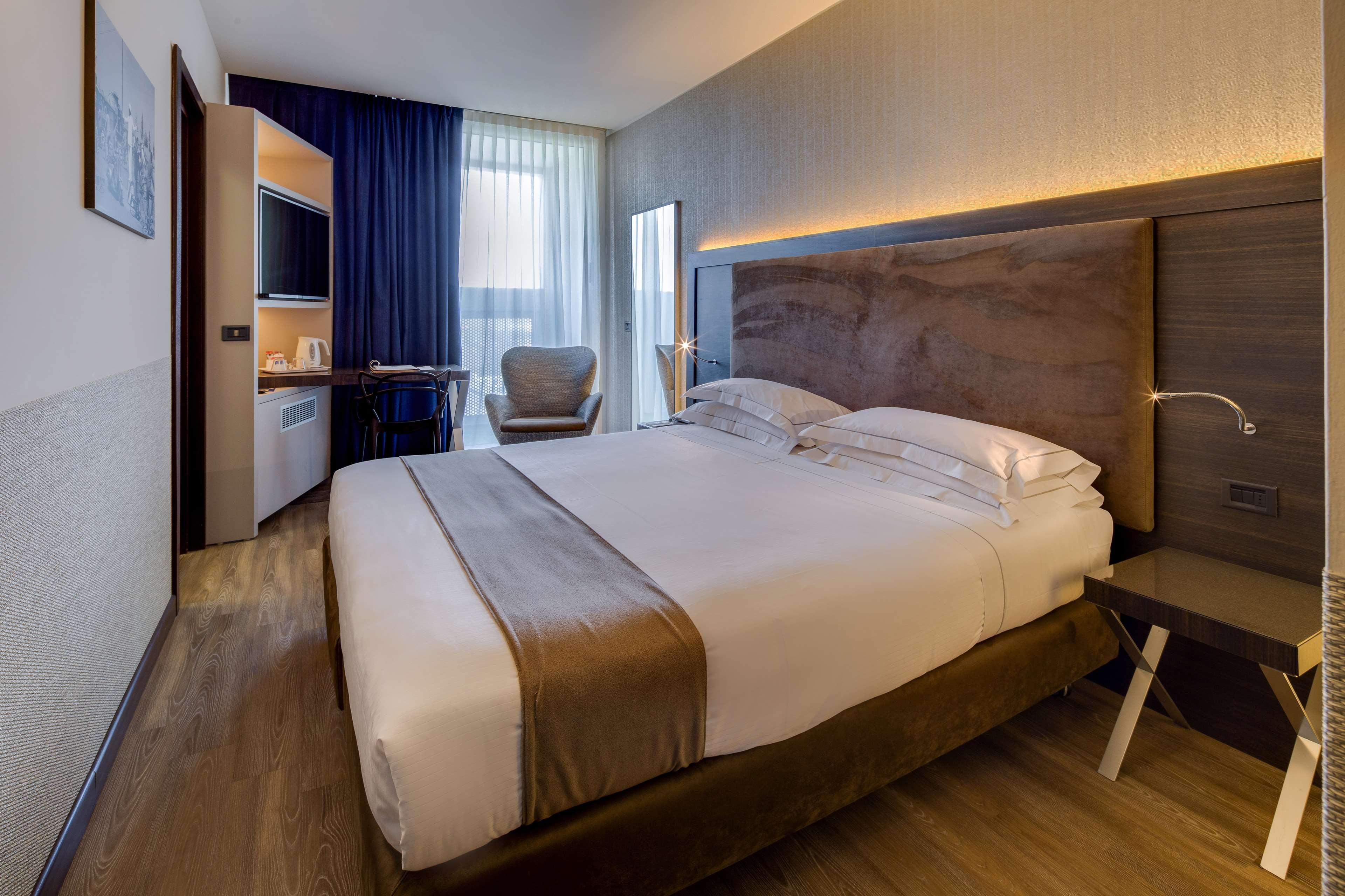 Best Western Plus Hotel Farnese Parma Kültér fotó
