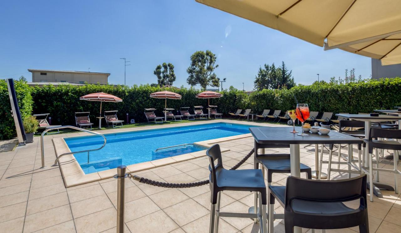 Best Western Plus Hotel Farnese Parma Kültér fotó